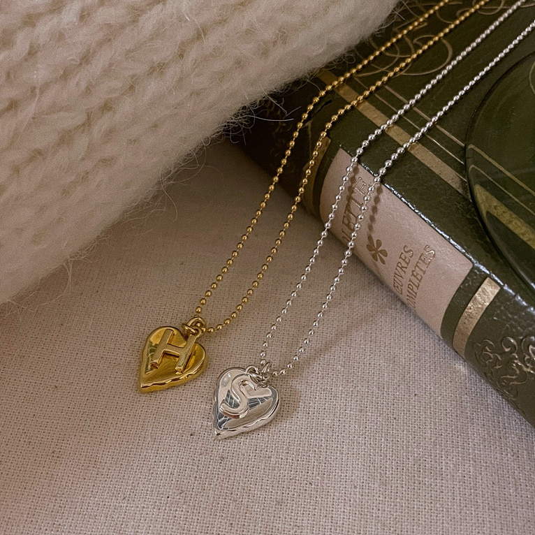 (원하는 이니셜로 제작 가능!) 925silver initial pendant heart ball chain necklace(2color)