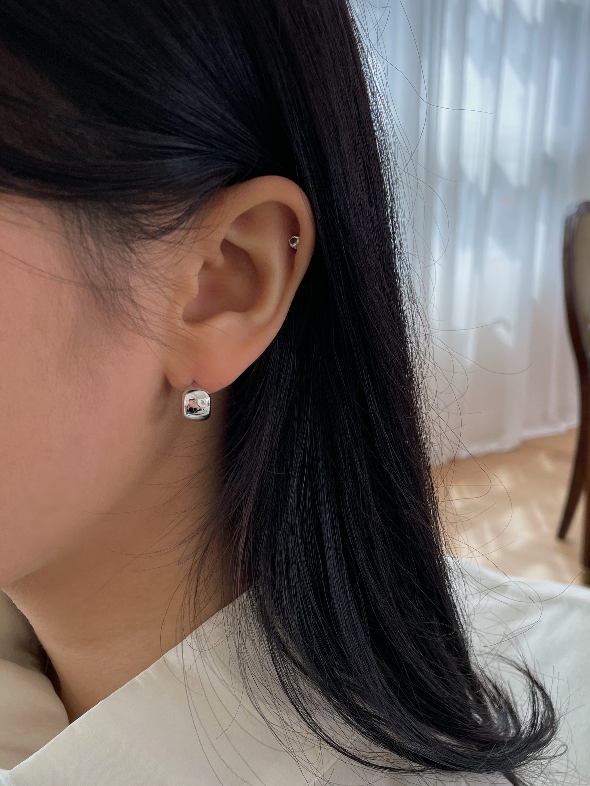 (1+1 구매시 할인!) half square ring earring(2color)