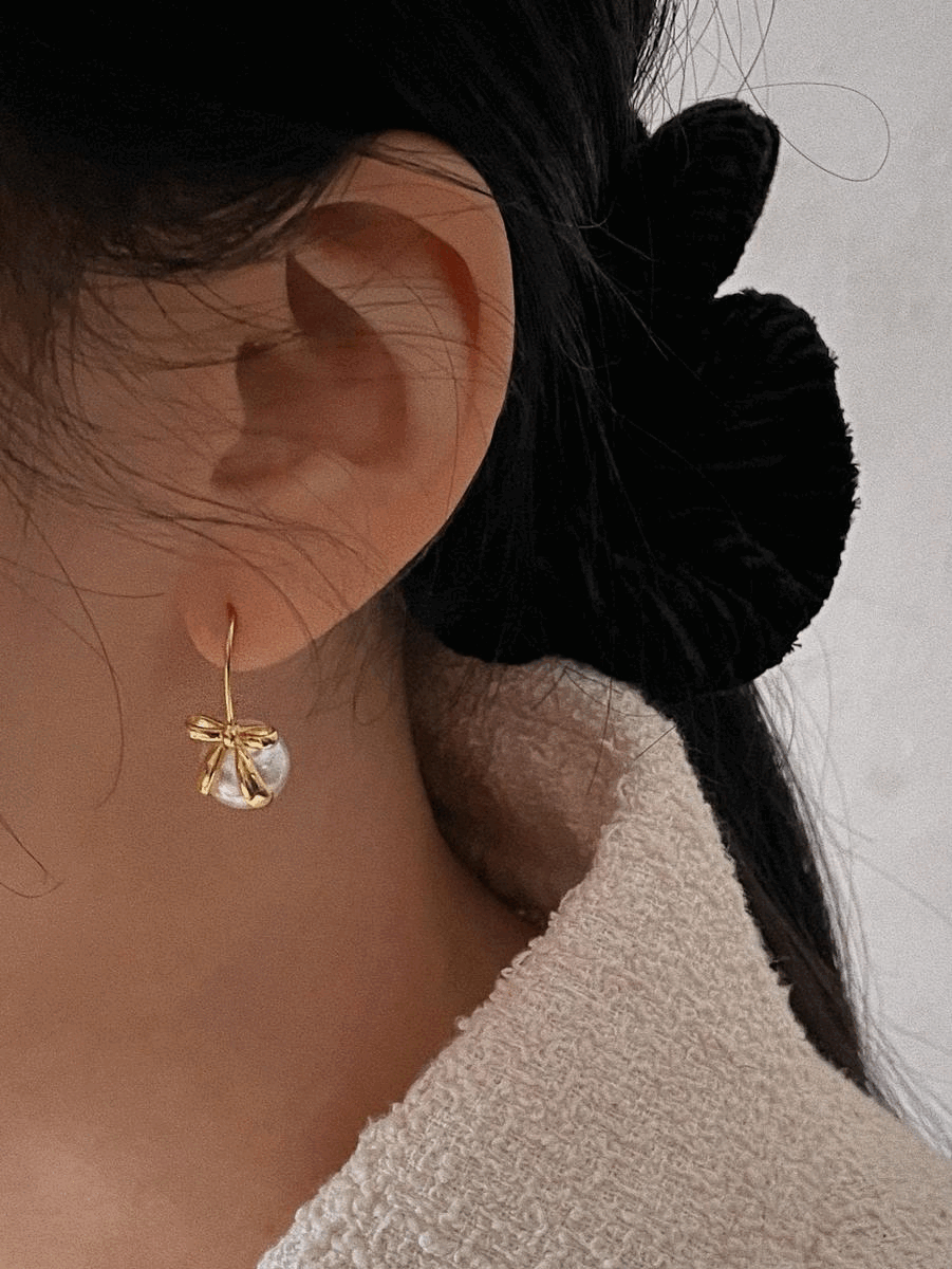 925silver ribbon pearl earring