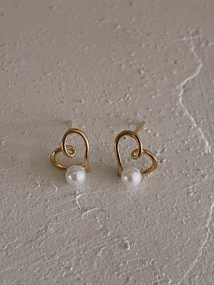 925silver heart pearl point earring